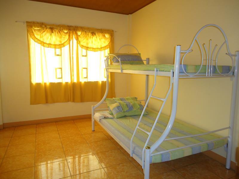 Donsol Aguluz Homestay Eksteriør billede