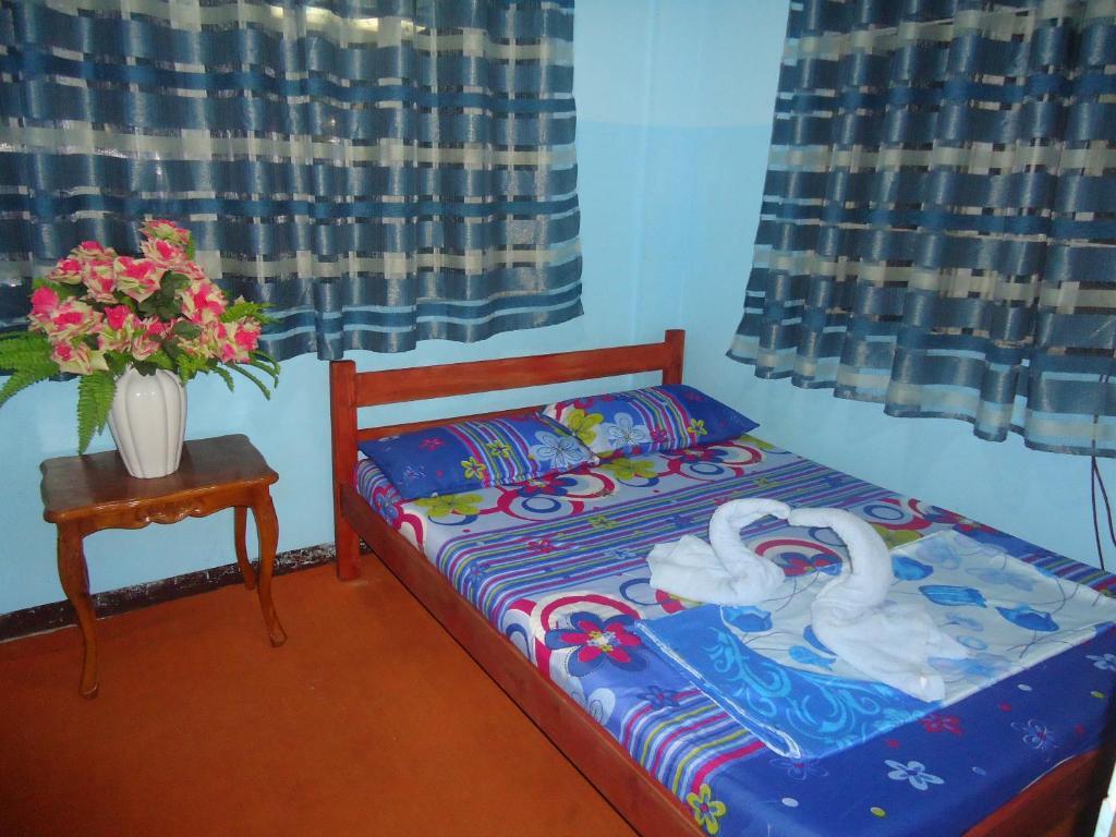 Donsol Aguluz Homestay Eksteriør billede